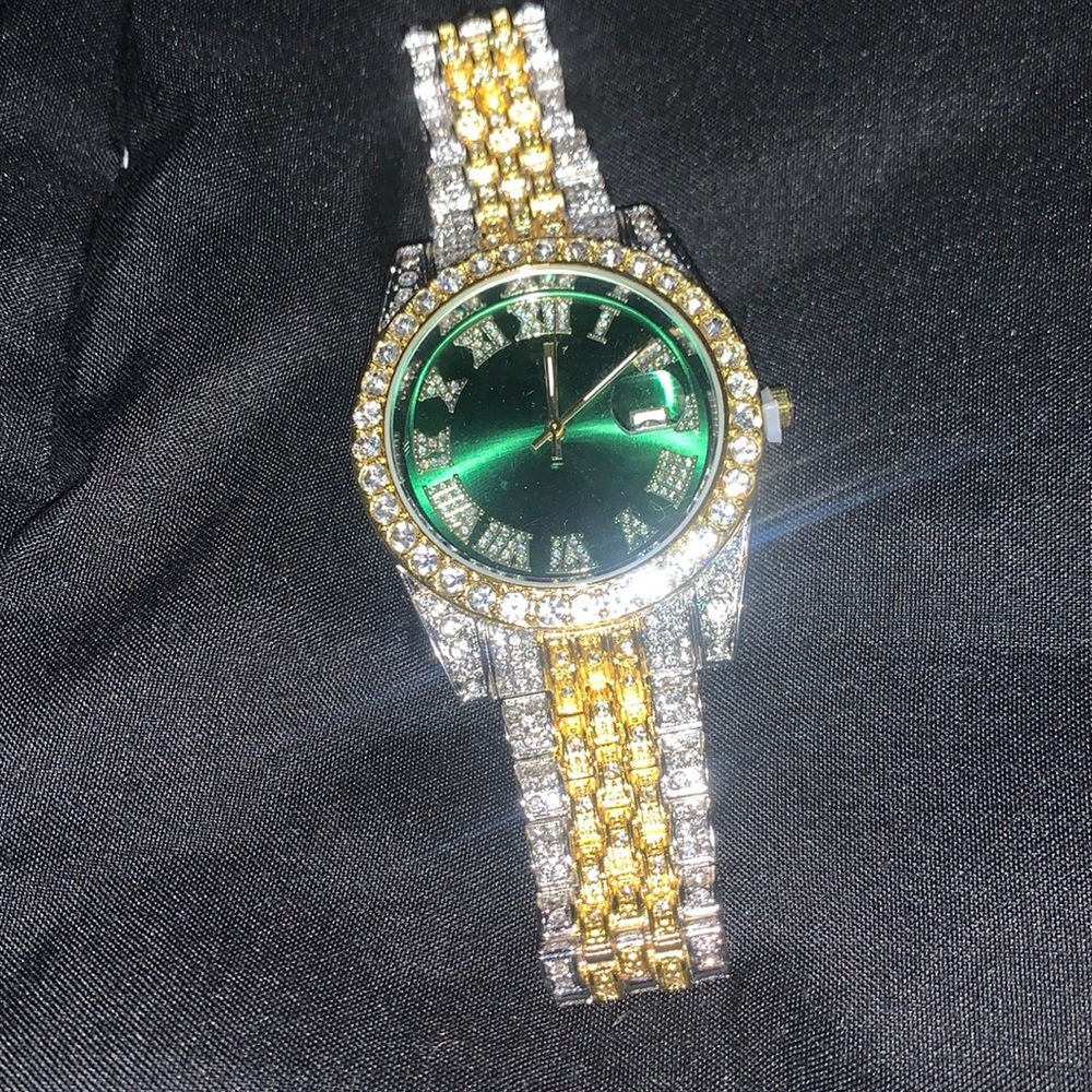 💎💎ICED OUT WATCH💎💎